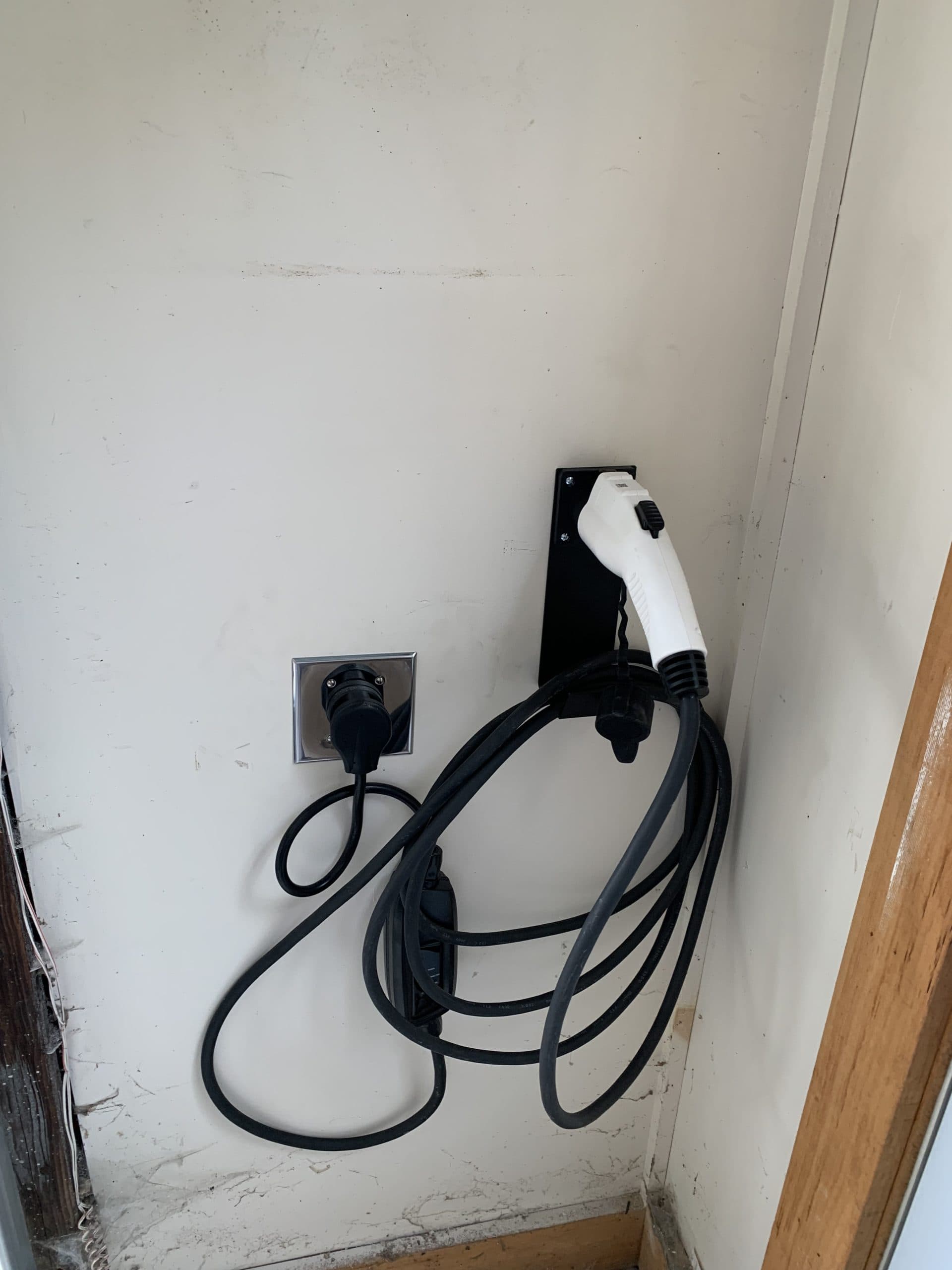 Hot tub and sauna electrical wiring